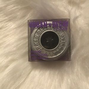 Urban Decay Eyeshadow (oil slick)